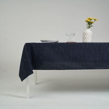 ผ้าปูโต๊ะ ผ้าคลุมโต๊ะ สี Navy Dot ขนาด 145 x 240 cm
